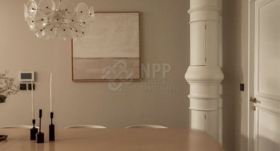 Haus zur Miete und zum Kauf mit 5 Zimmer in Phra Khanong, Bangkok