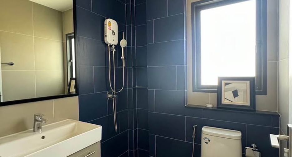 For rent 4 bedrooms house in Bang Phli, Samut Prakan