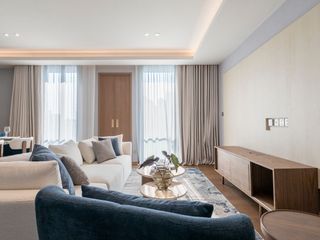 For rent 3 bedrooms condo in Khlong Toei, Bangkok