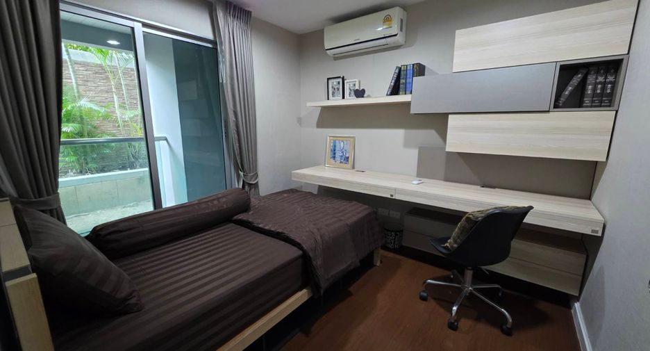 For rent and for sale 5 bedrooms condo in Huai Khwang, Bangkok