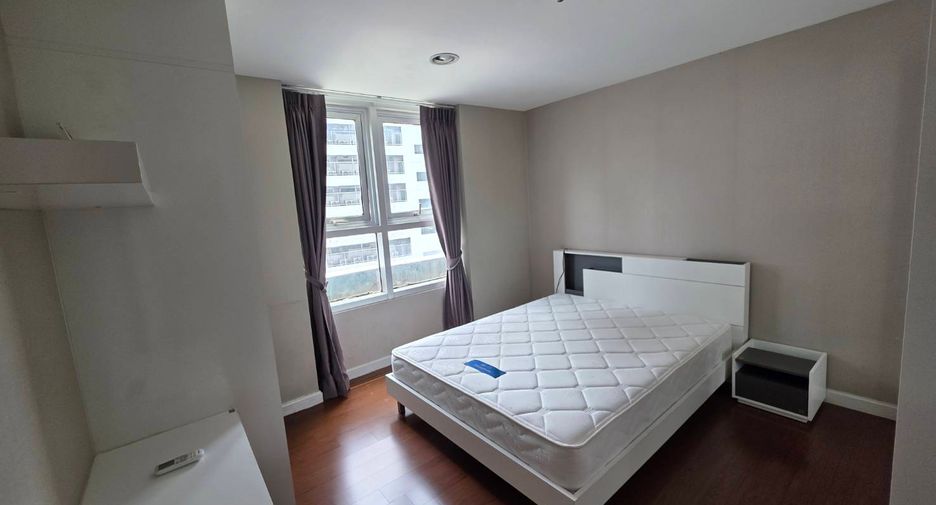 Wohnung zur Miete und zum Kauf mit 5 Zimmer in Huai Khwang, Bangkok