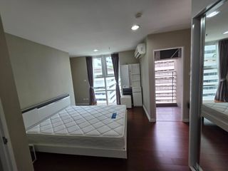 For rent and for sale 5 bedrooms condo in Huai Khwang, Bangkok