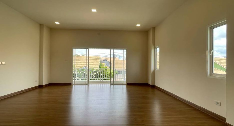 Haus zum Kauf mit 4 Zimmer in Doi Saket, Chiang Mai