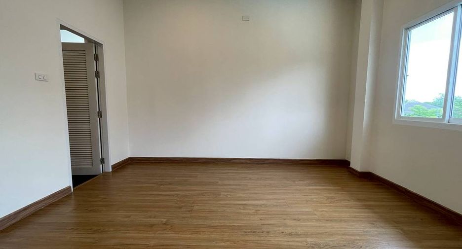 Haus zum Kauf mit 4 Zimmer in Doi Saket, Chiang Mai