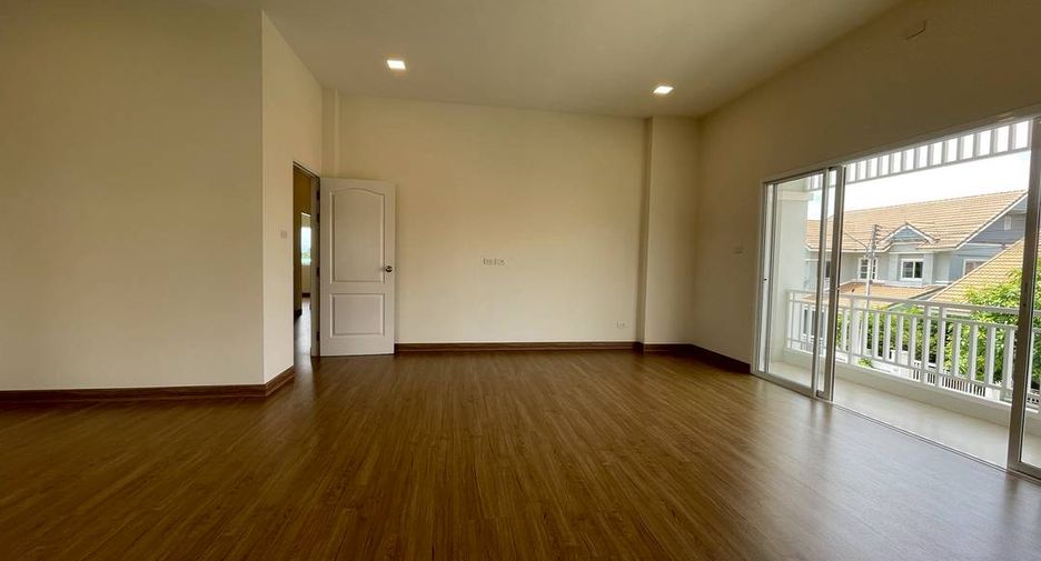 Haus zum Kauf mit 4 Zimmer in Doi Saket, Chiang Mai