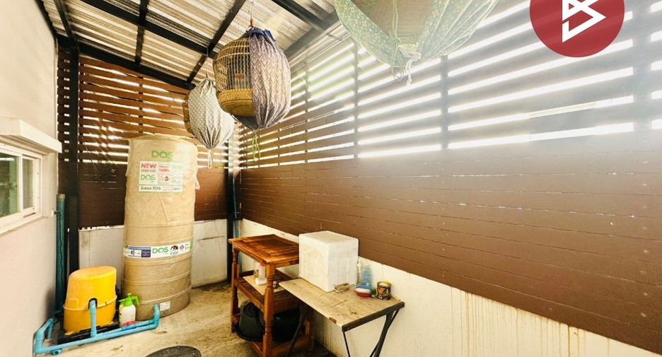 For sale 3 bedrooms townhouse in Bang Khun Thian, Bangkok