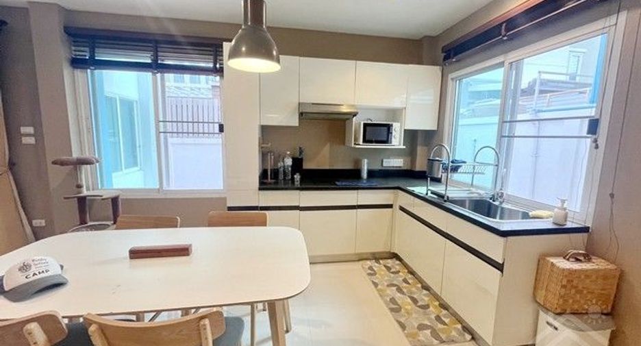 For sale 2 bedrooms house in Si Racha, Chonburi