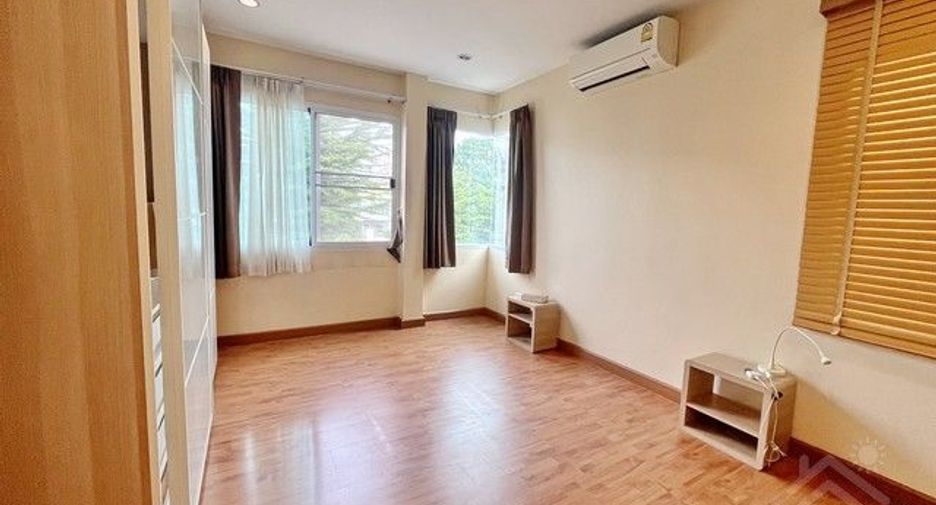 For sale 2 bedrooms house in Si Racha, Chonburi
