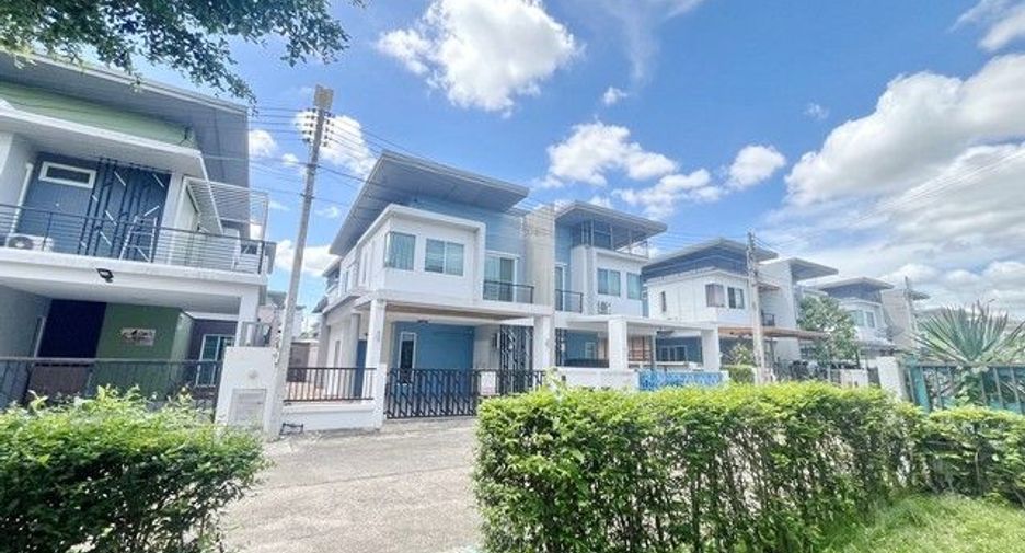 For sale 2 bedrooms house in Si Racha, Chonburi