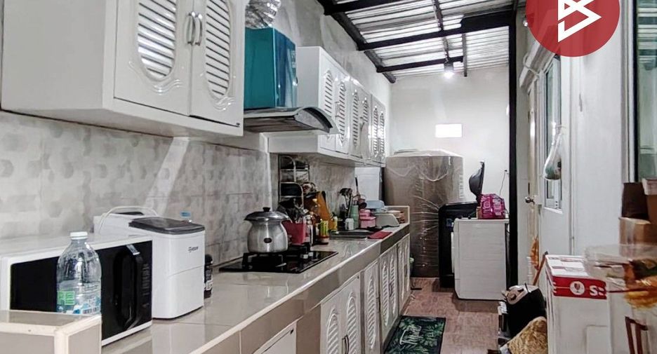 For sale 3 bedrooms house in Bang Sao Thong, Samut Prakan