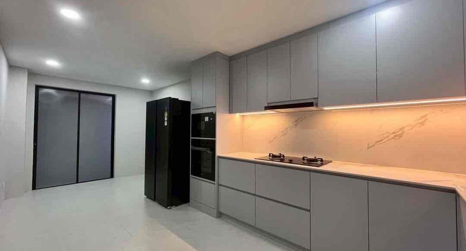 Villa en alquiler de 7 habitaciones en Jomtien, Pattaya