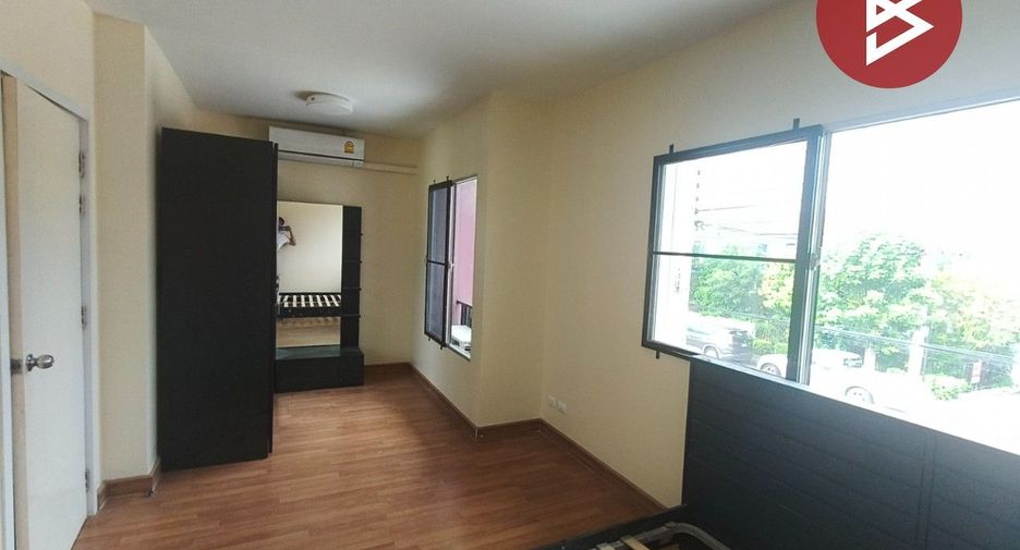 Reihenhaus zum Kauf mit 3 Zimmer in Mueang Samut Prakan, Samut Prakan