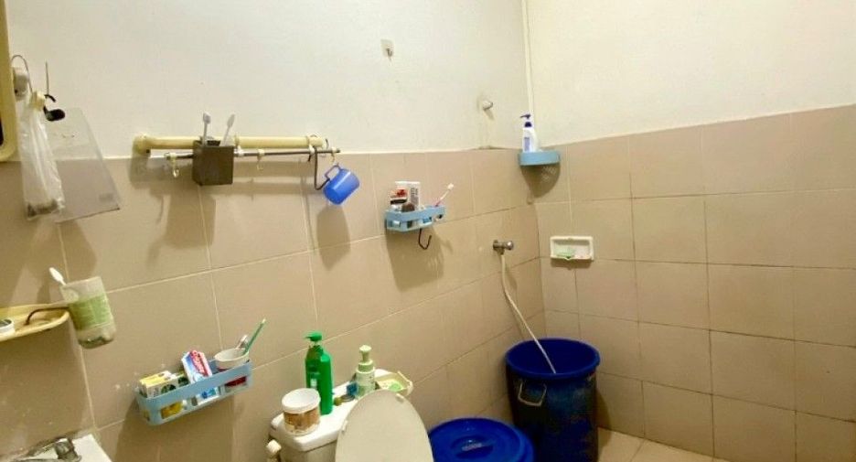 Casa adosada en venta de 2 habitaciones en Mueang Chon Buri, Chonburi
