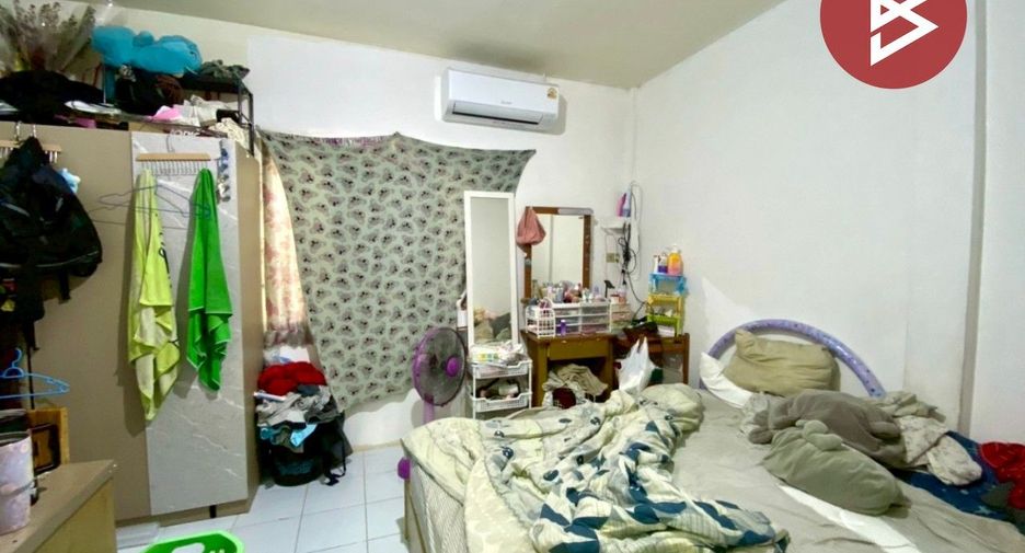 Casa adosada en venta de 2 habitaciones en Mueang Chon Buri, Chonburi