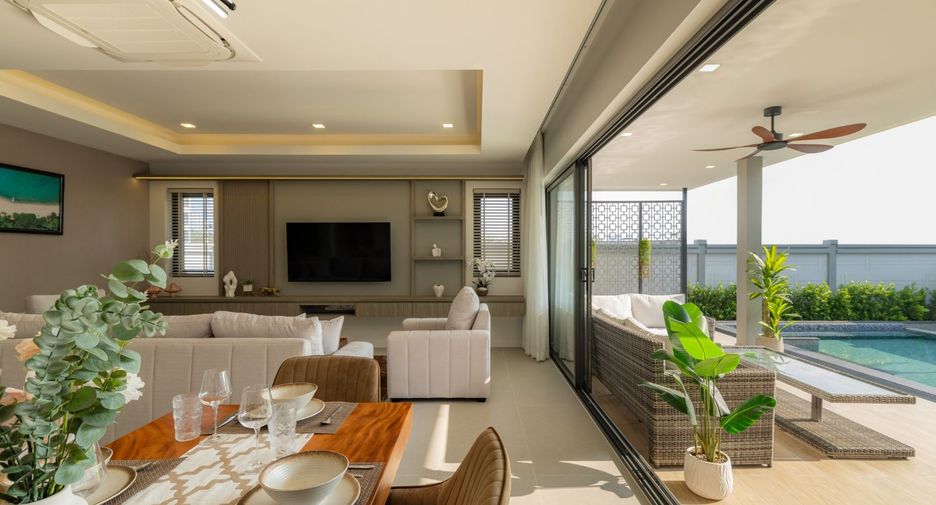 For sale 4 ベッドルーム villa in Jomtien, Pattaya