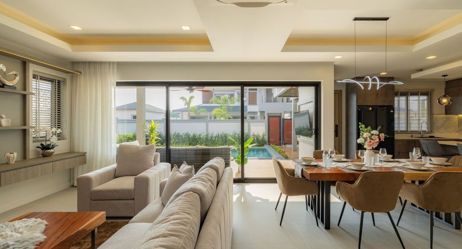 For sale 4 ベッドルーム villa in Jomtien, Pattaya