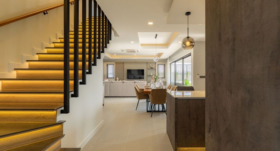 For sale 4 ベッドルーム villa in Jomtien, Pattaya