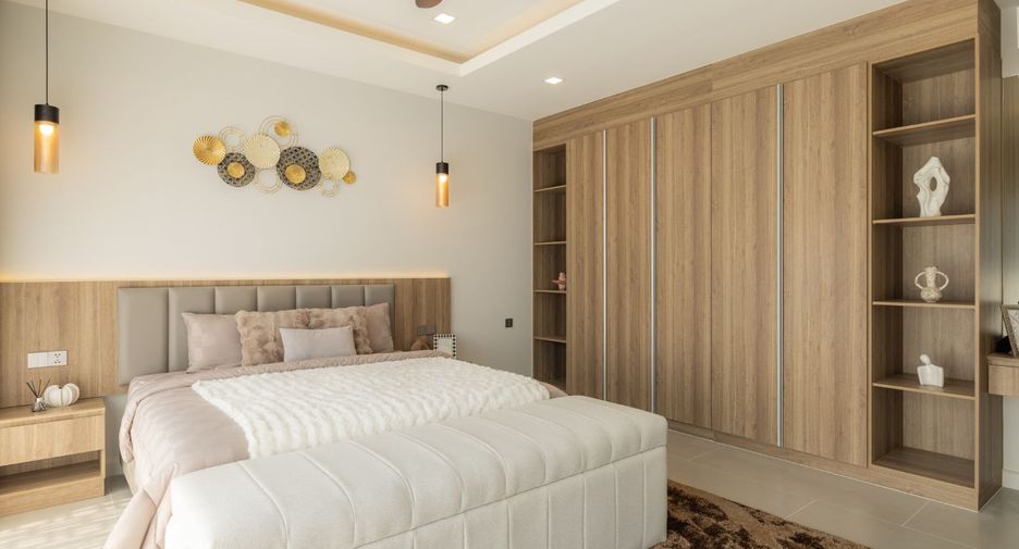 For sale 4 ベッドルーム villa in Jomtien, Pattaya