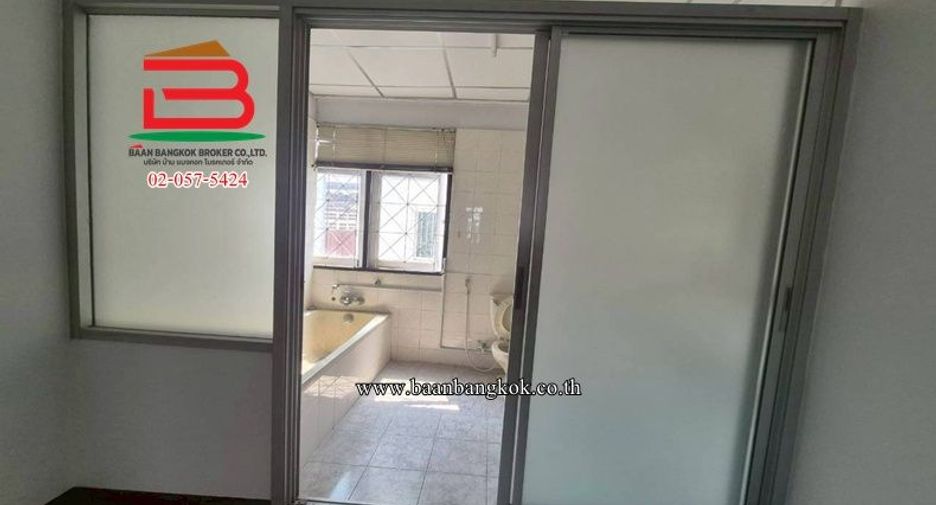 Gewerbefläche zum Kauf mit 21 Zimmer in Bang Kapi, Bangkok