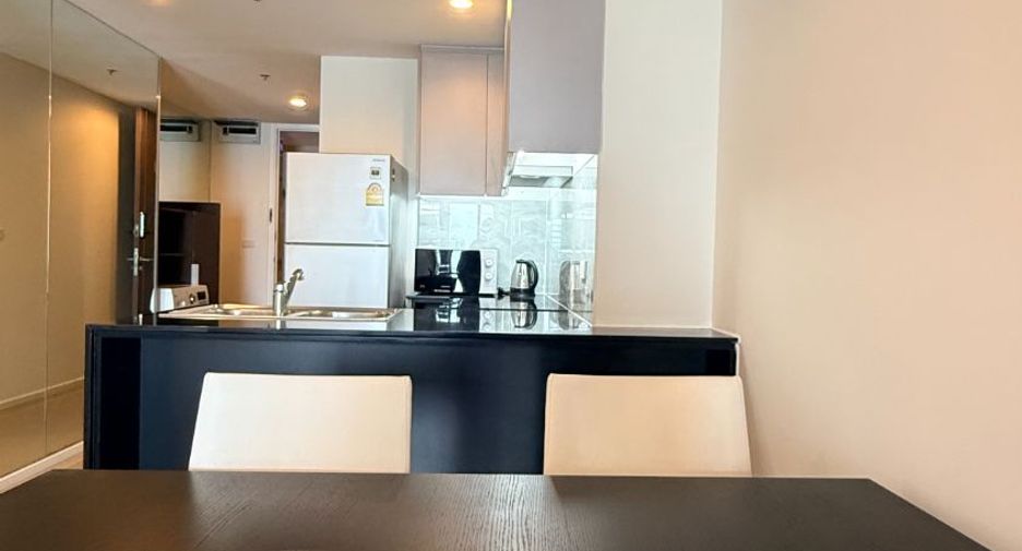 For rent 2 bedrooms condo in Watthana, Bangkok
