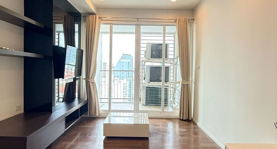 For rent 2 bedrooms condo in Watthana, Bangkok
