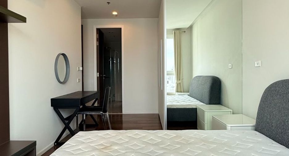 For rent 2 bedrooms condo in Watthana, Bangkok