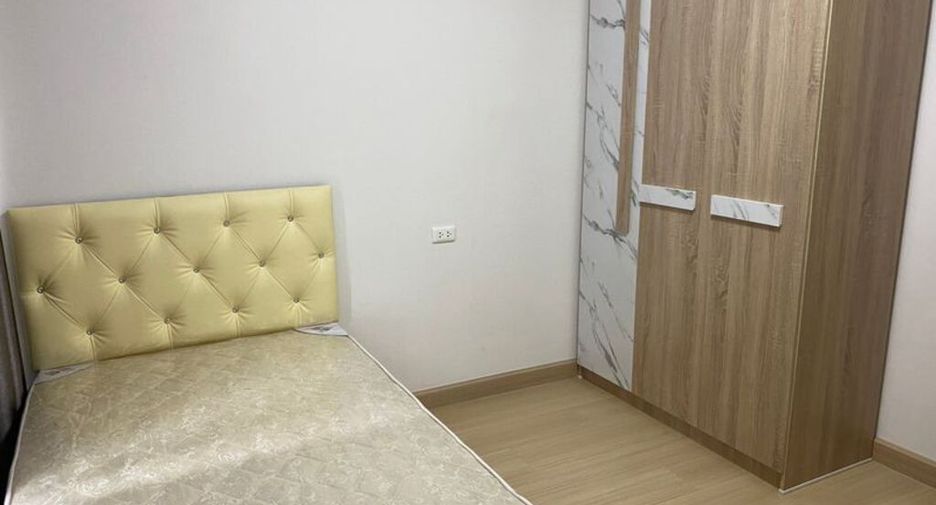 For rent 2 bedrooms condo in Bang Phlat, Bangkok