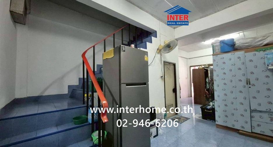 À vendre 2 chambres maison de ville à Bang Phli, Samut Prakan