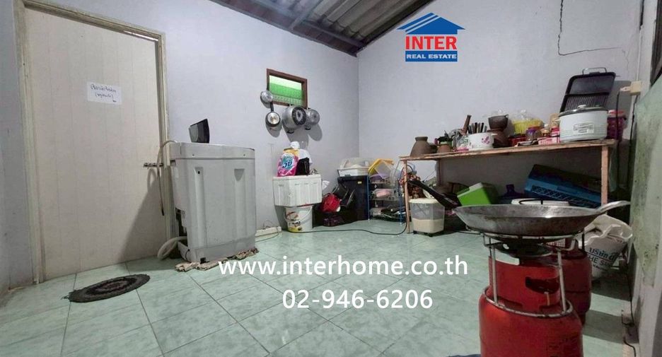À vendre 2 chambres maison de ville à Bang Phli, Samut Prakan