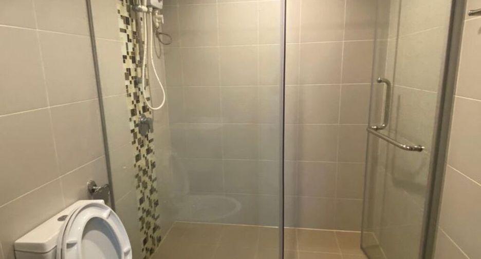 For sale 2 bedrooms condo in Bang Phlat, Bangkok