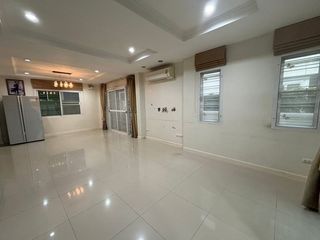 For rent 3 bedrooms house in Mueang Chon Buri, Chonburi