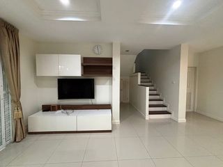 For rent 3 bedrooms house in Mueang Chon Buri, Chonburi