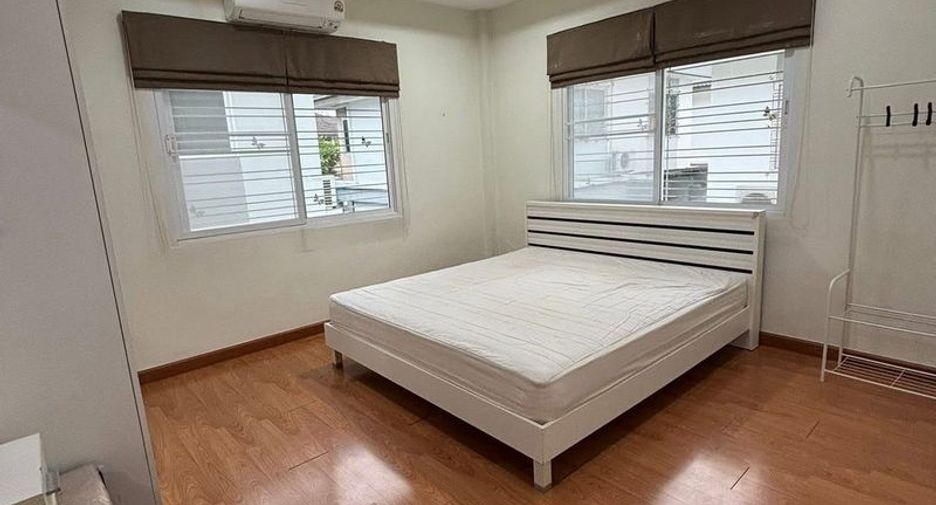 For rent 3 bedrooms house in Mueang Chon Buri, Chonburi