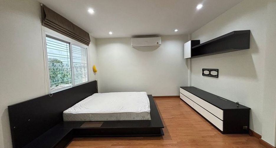 For rent 3 bedrooms house in Mueang Chon Buri, Chonburi