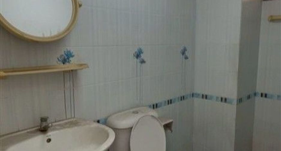 For sale 2 bedrooms townhouse in Bang Sao Thong, Samut Prakan