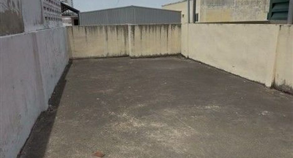For sale 2 bedrooms townhouse in Bang Sao Thong, Samut Prakan