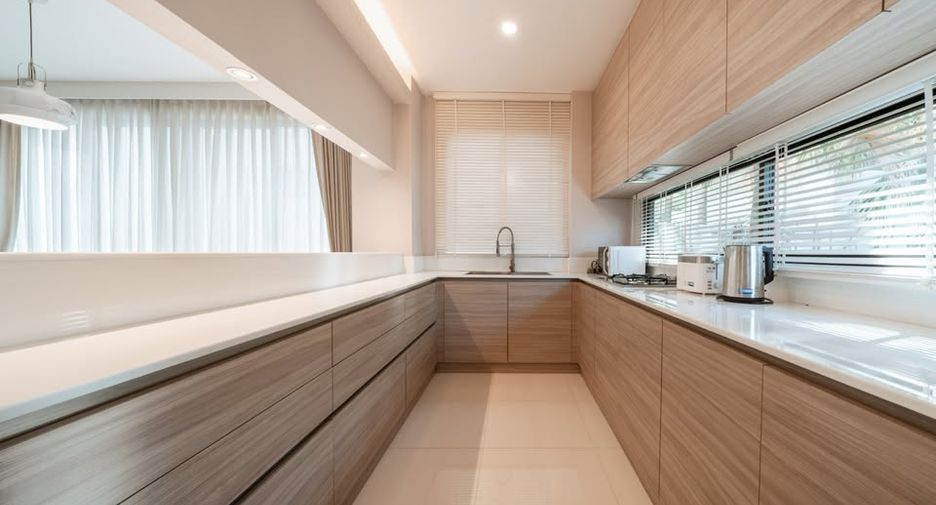 For sale 3 bedrooms house in Sattahip, Chonburi