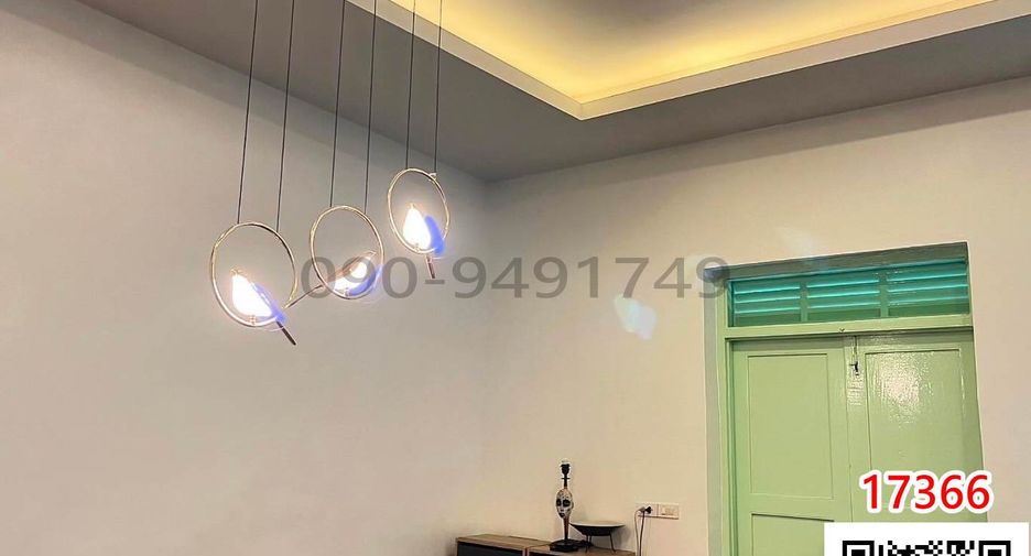 Haus zur Miete mit 3 Zimmer in Bang Rak, Bangkok