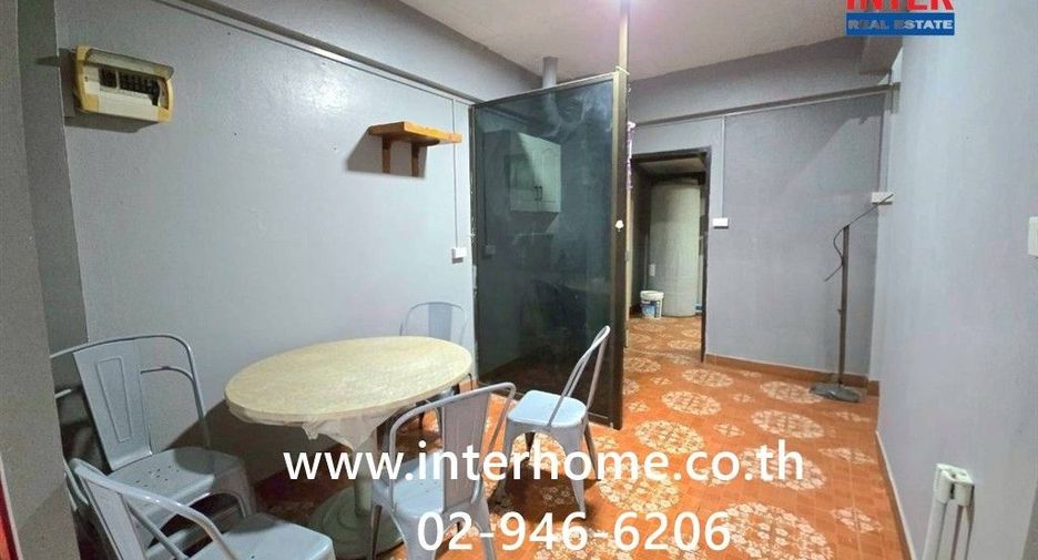 出售 4 卧室 商业空间 在 Mueang Samut Prakan, Samut Prakan