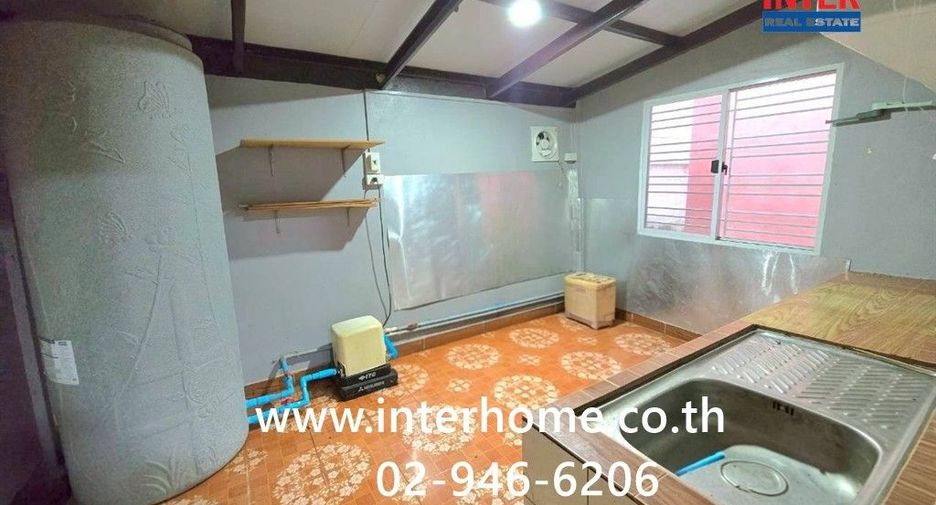 出售 4 卧室 商业空间 在 Mueang Samut Prakan, Samut Prakan