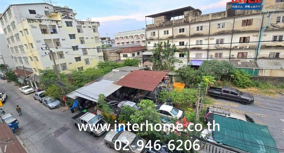 出售 4 卧室 商业空间 在 Mueang Samut Prakan, Samut Prakan