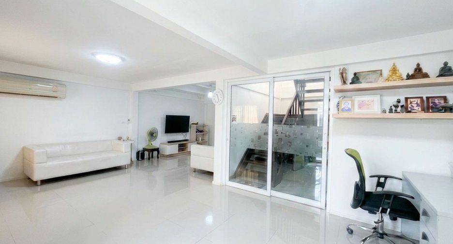 For sale 4 bedrooms house in Bang Kruai, Nonthaburi