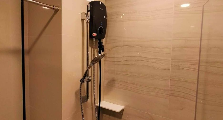 For rent 1 bed condo in Phra Khanong, Bangkok