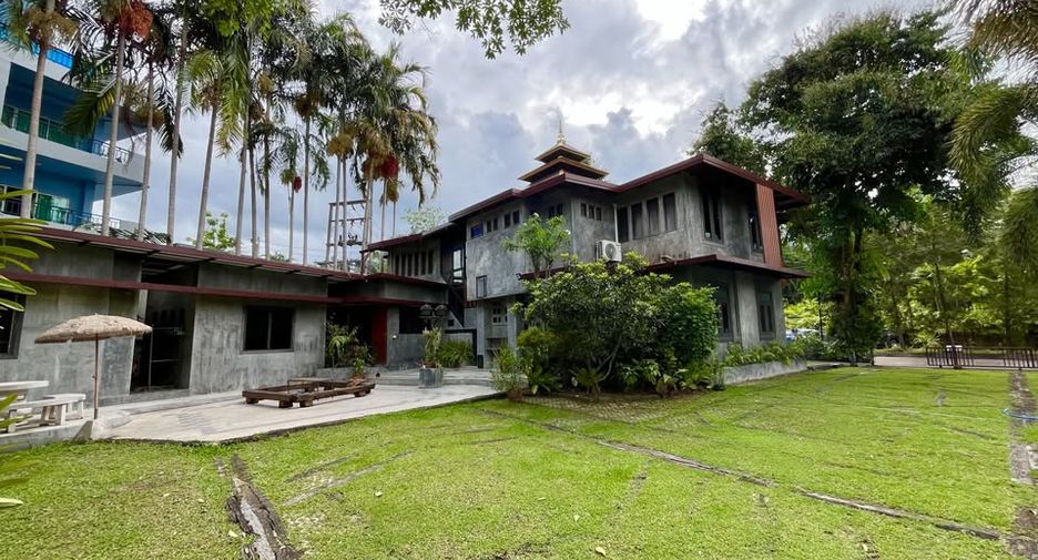 For rent 5 bedrooms house in Mueang Chiang Mai, Chiang Mai