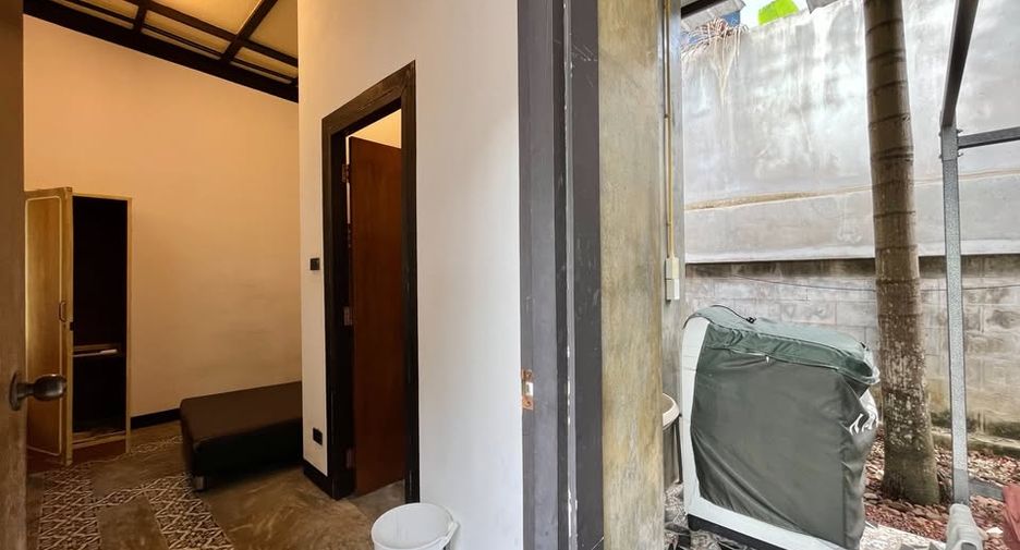 For rent 5 bedrooms house in Mueang Chiang Mai, Chiang Mai