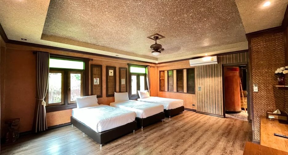 For rent 5 bedrooms house in Mueang Chiang Mai, Chiang Mai