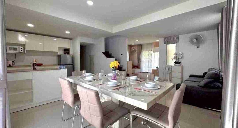 For rent 4 bedrooms house in East Pattaya, Pattaya