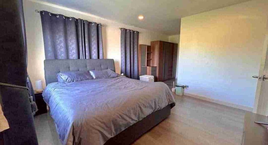 For rent 4 bedrooms house in East Pattaya, Pattaya