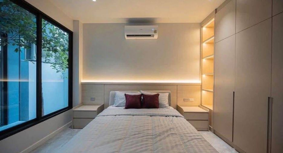 For rent 4 bedrooms house in Mueang Chiang Mai, Chiang Mai
