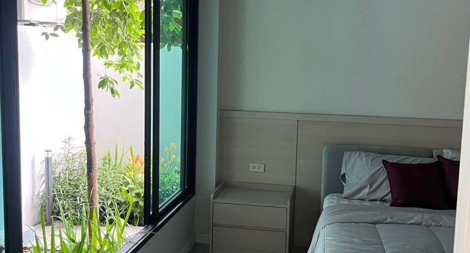 For rent 4 bedrooms house in Mueang Chiang Mai, Chiang Mai